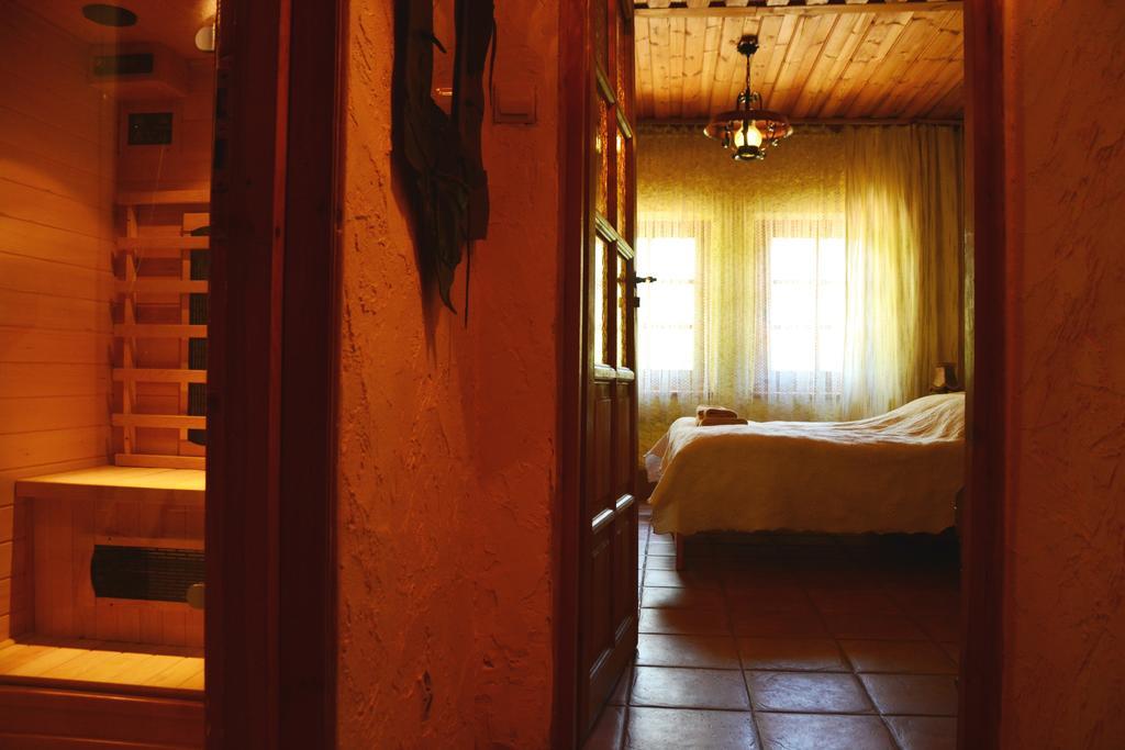 Hotel Galindia Iznota Habitación foto